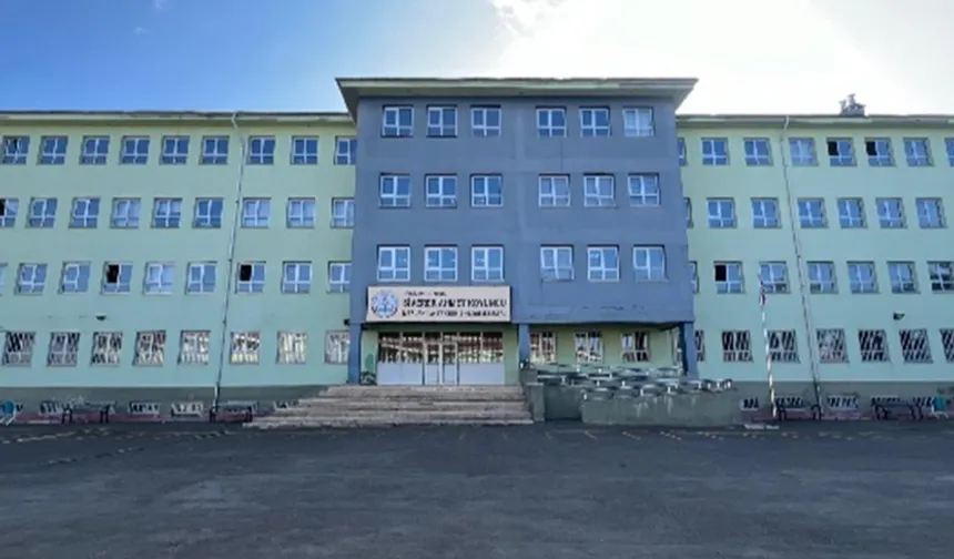 Siverek'te lisede silahlı saldırı:16 yaralı