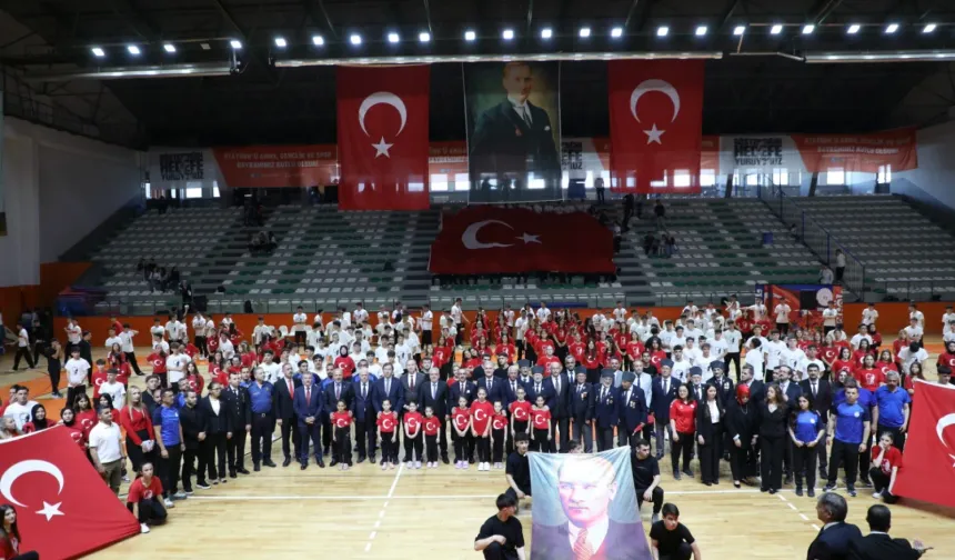 19 Mayıs İnegöl’de Coşkuyla Kutlandı