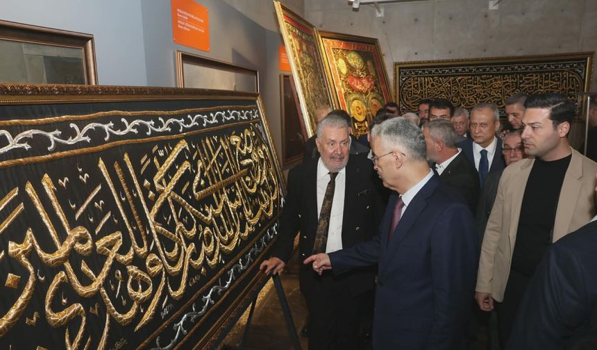 Bursa Osmangazi’de Mukaddes Emanetlere Yoğun İlgi