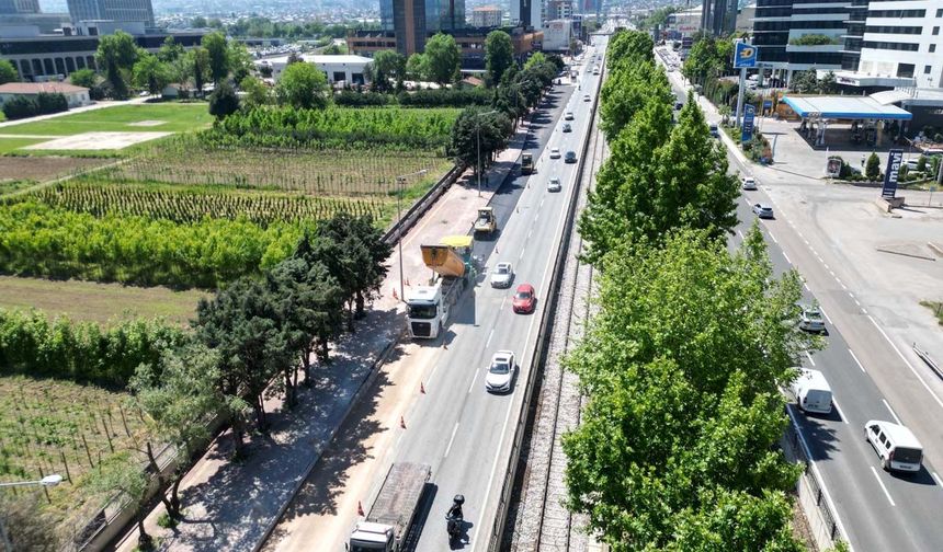 İstanbul Yolu'nda hummalı asfalt çalışması
