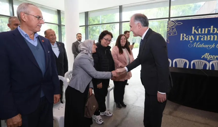 İnegöl protokolü bayramlaştı!