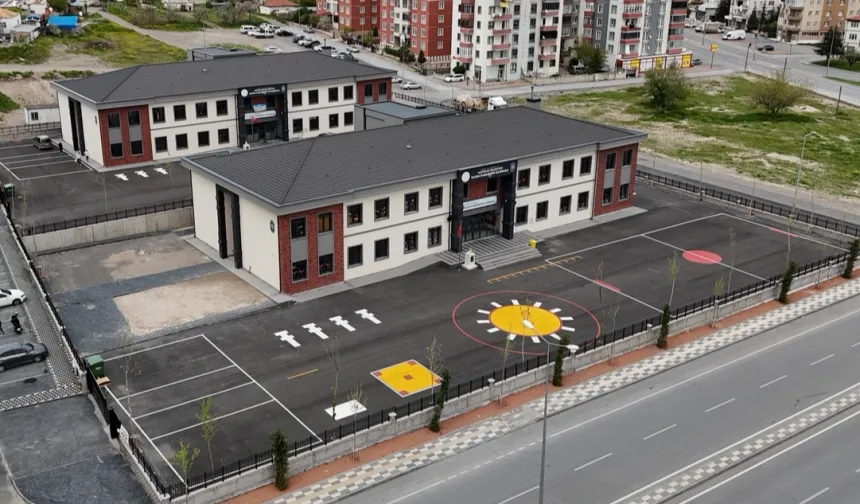 Gümüş; Okulları temizleyecek kimse kalmadı!