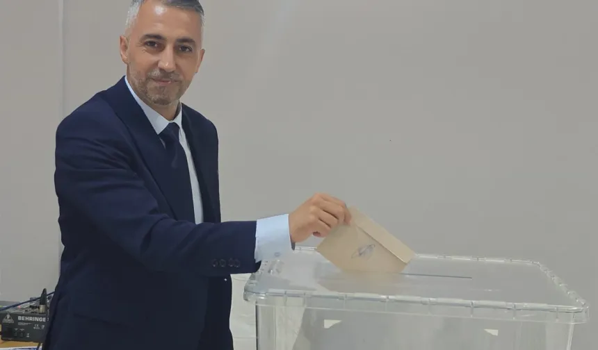 Bursa Gemlik'te Kent Konseyi Sedat Akkuş ile devam