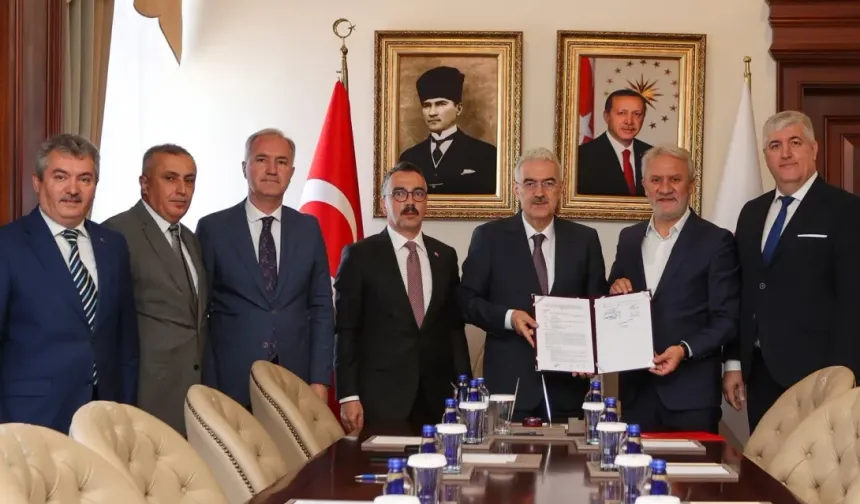 İnegöl'de 2 yeni anaokulu için imzalar atıldı