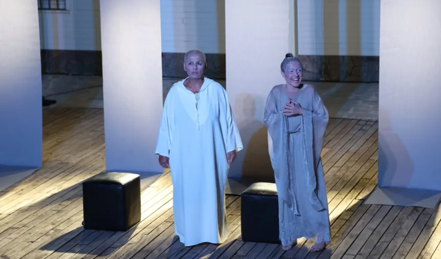 Bursa Nilüfer'de Kadın Oyunları Festivali 'Şairler Mezarlığı' ile sona erdi
