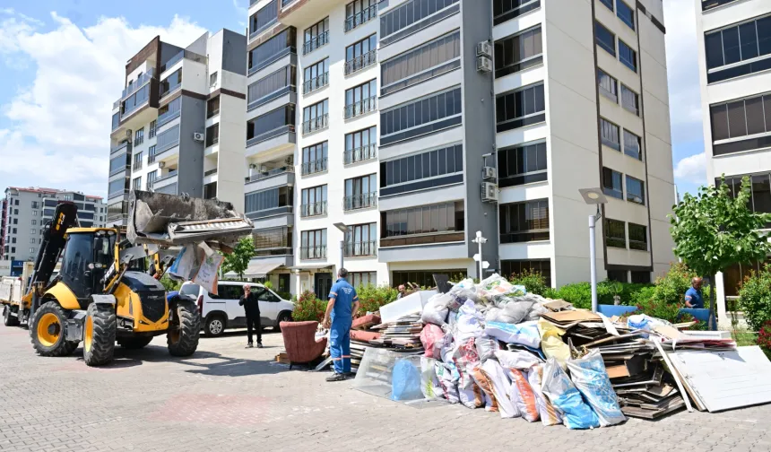 Bursa Yıldırım'daki yangının yaraları sarılıyor