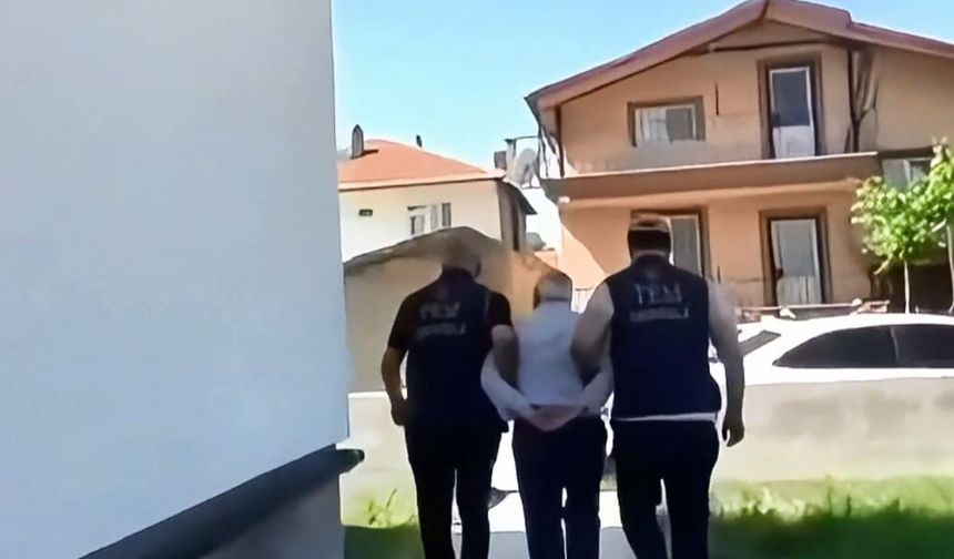 FETÖ'ye 42 ilde 128 tutuklama!