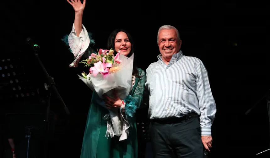 Nilüfer'de caz gecesinde Şenay Lambaoğlu sahne aldı
