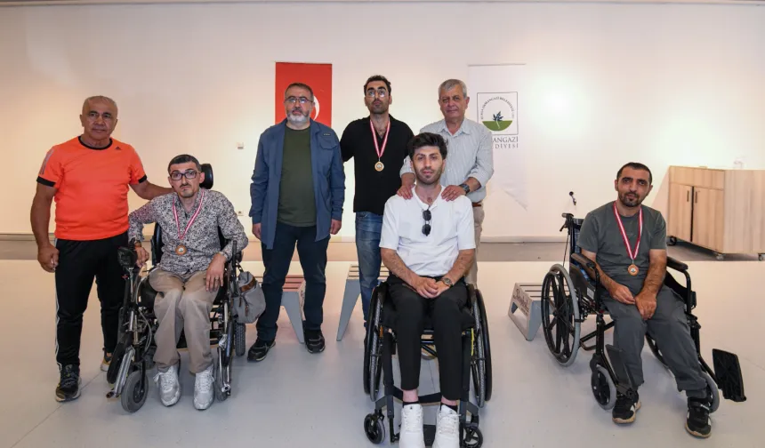 Bursa Osmangazi'de paralimpik turnuvada dayanışma kazandı