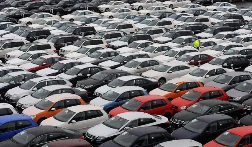 Toyota Corolla'da dev indirim! Fiyatını 964 bin lira birden düşürdü