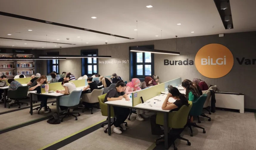 Bursa Yıldırım'da gençlere KPSS desteği