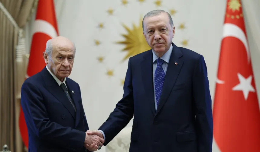 Cumhurbaşkanı Erdoğan, Bahçeli'yi Külliye'de kabul etti