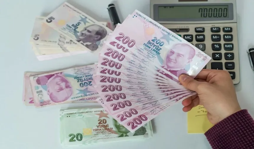 Kademeli emeklilik bekleyenlere umut! Bakanlıkta yaş ve prim şartları masaya yatırıldı
