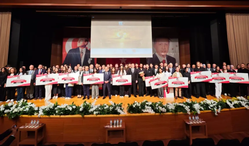 15 Temmuz yarışmalarının Türkiye finali Bursa'da gerçekleşti