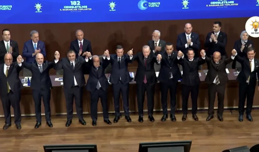 9 belediye başkanı AK Parti'ye geçti!