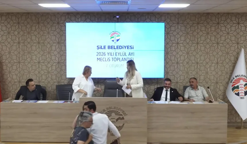 Şile Belediyesi Meclisi'nde CHP'li üyeler oturumu kapattı!