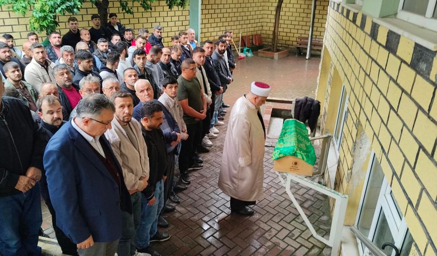 2 yaşındaki Melis son yolculuğuna uğurlandı