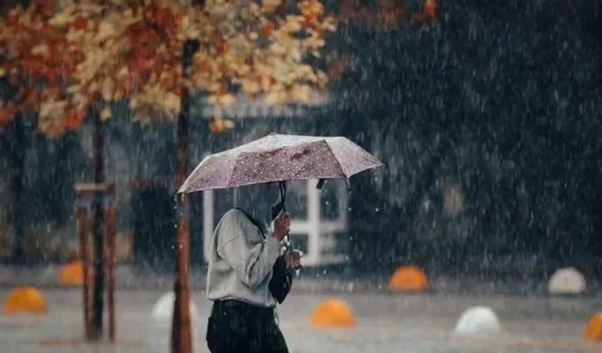 AKOM uyardı: Yağışlı hava geri geliyor!