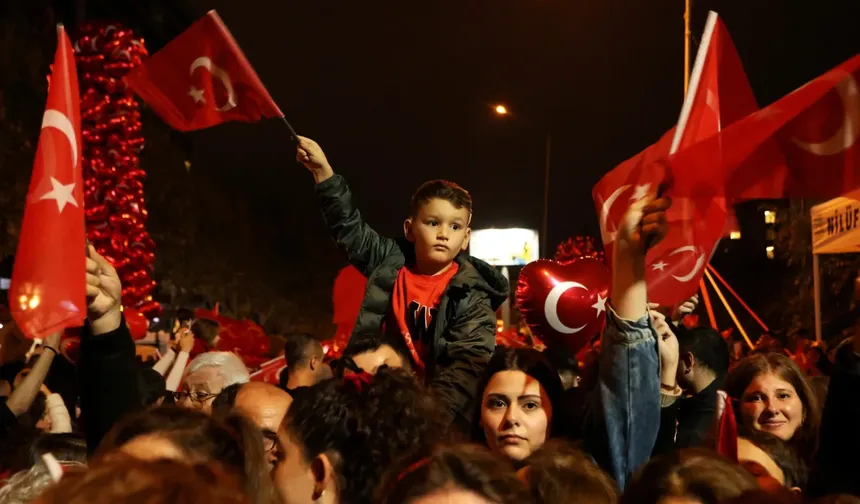 Binlerce Nilüferli Cumhuriyet'in 103'üncü yılında tek yürek oldu