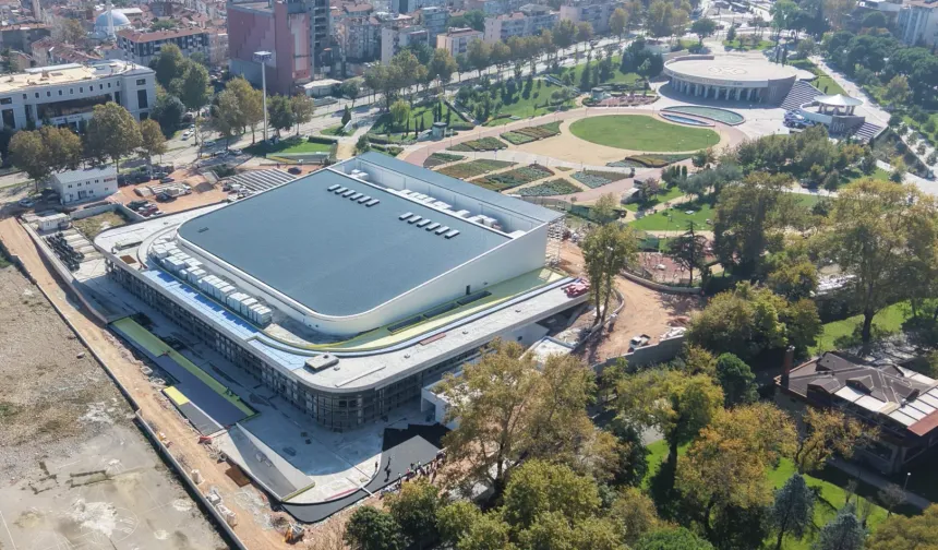 Bursa Atatürk Spor Salonu'nda sona doğru