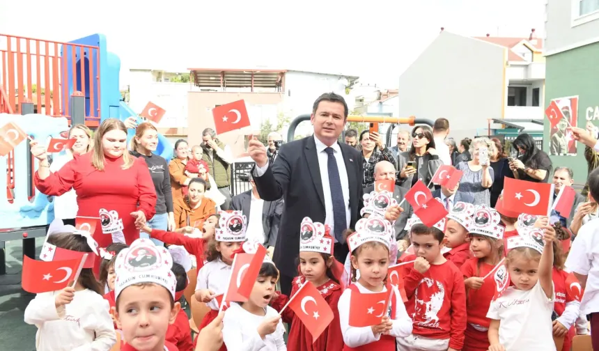 Bursa Osmangazi'de dolu dolu Cumhuriyet coşkusu