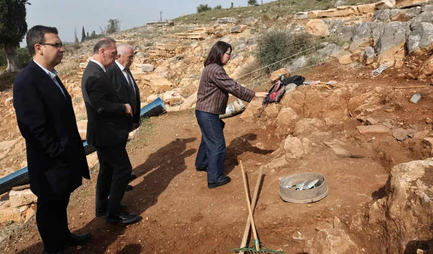 Nilüfer'de Gölyazı Tiyatro Alanı gün yüzüne çıkıyor