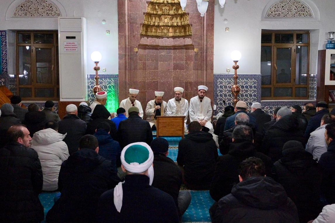 Bursa'da Yılın Ilk Sabah Namazında Buluştular