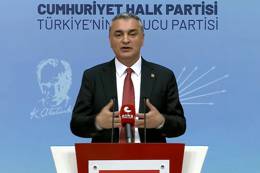SİYASET