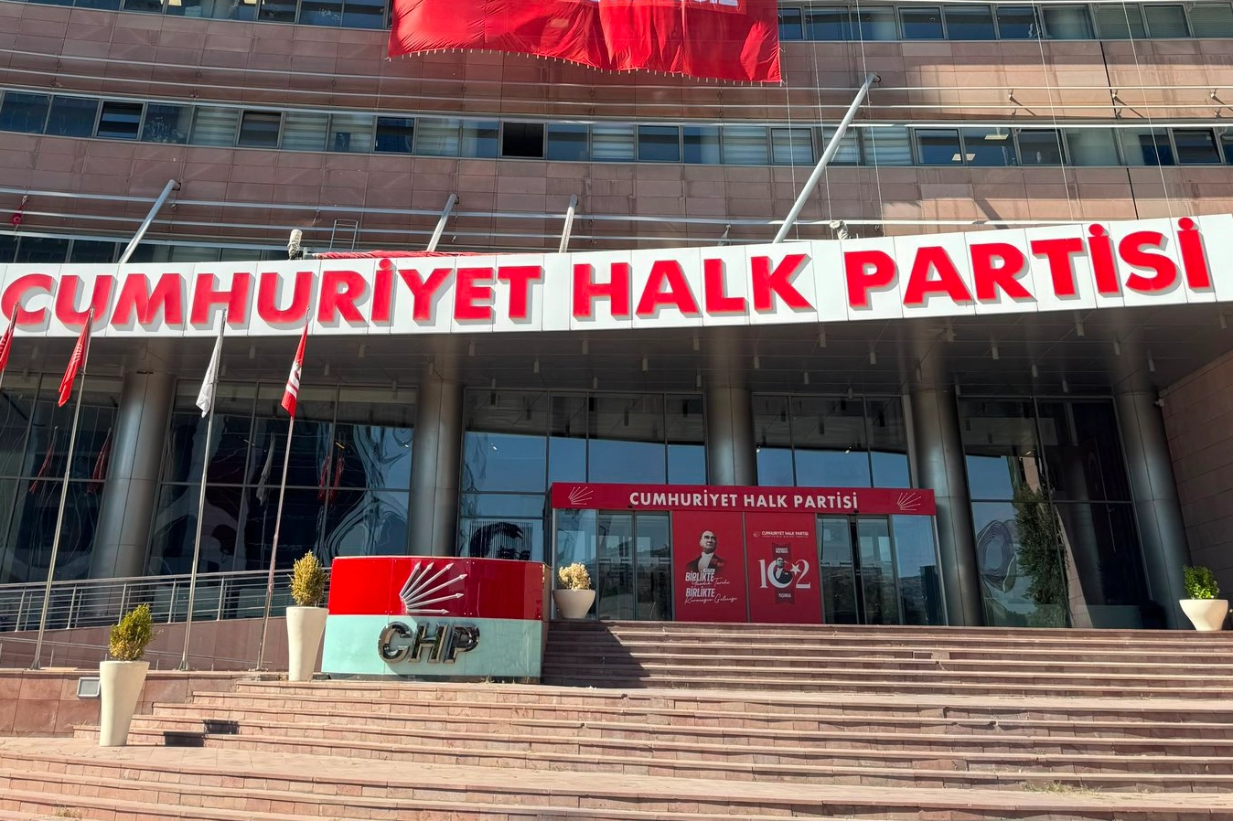 SİYASET