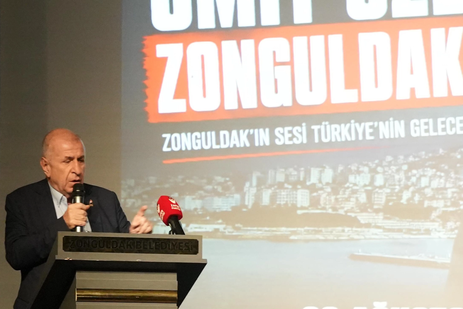 SİYASET