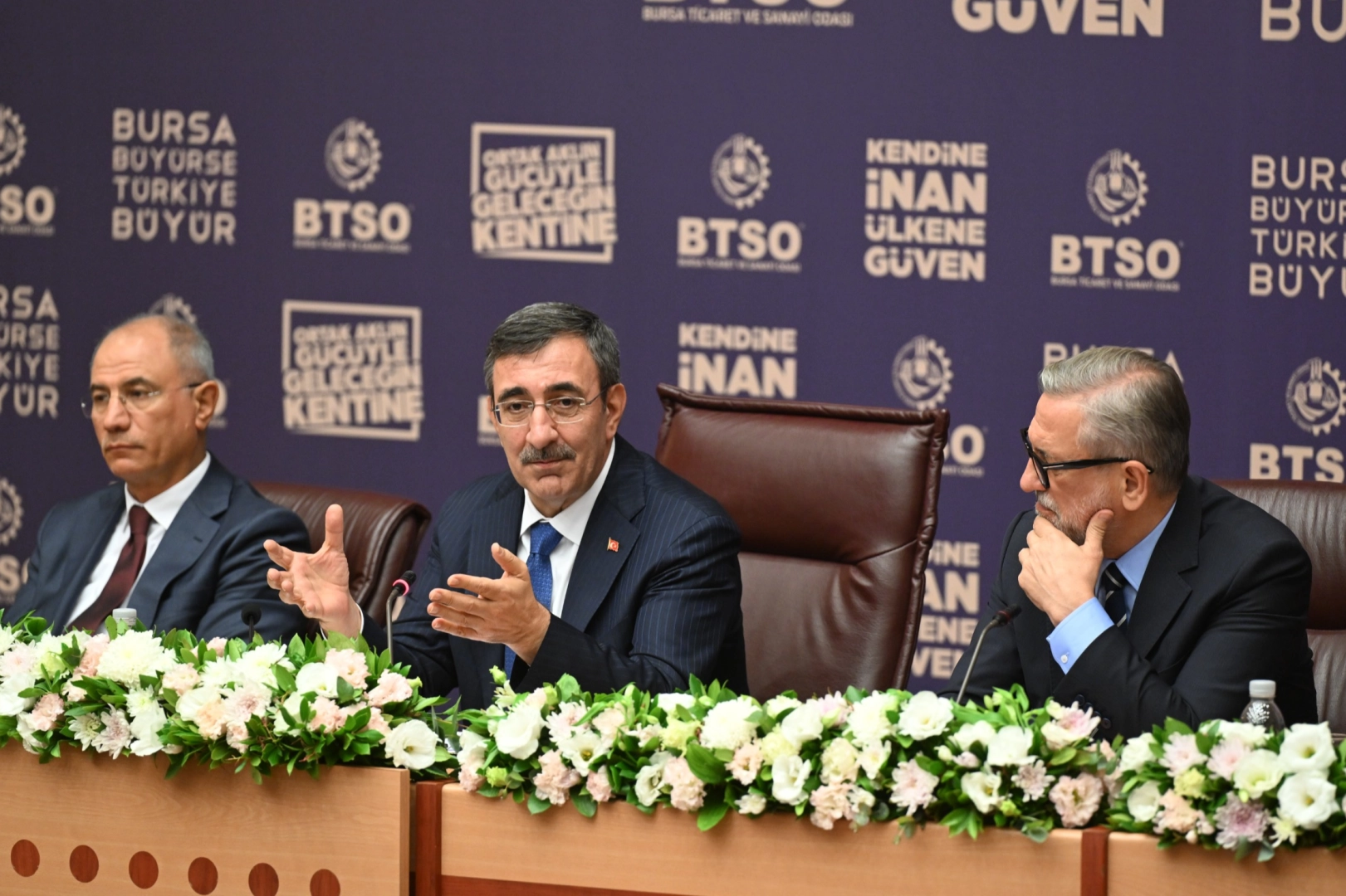 Cumhurbaşkanı Yardımcısı Cevdet Yılmaz BTSO'nun konuğu oldu