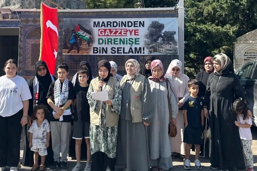 Gazze'deki eğitim mücadelesi Mardin'de gündeme taşındı: 'Gazze'nin Çocukları Yalnız Değildir'