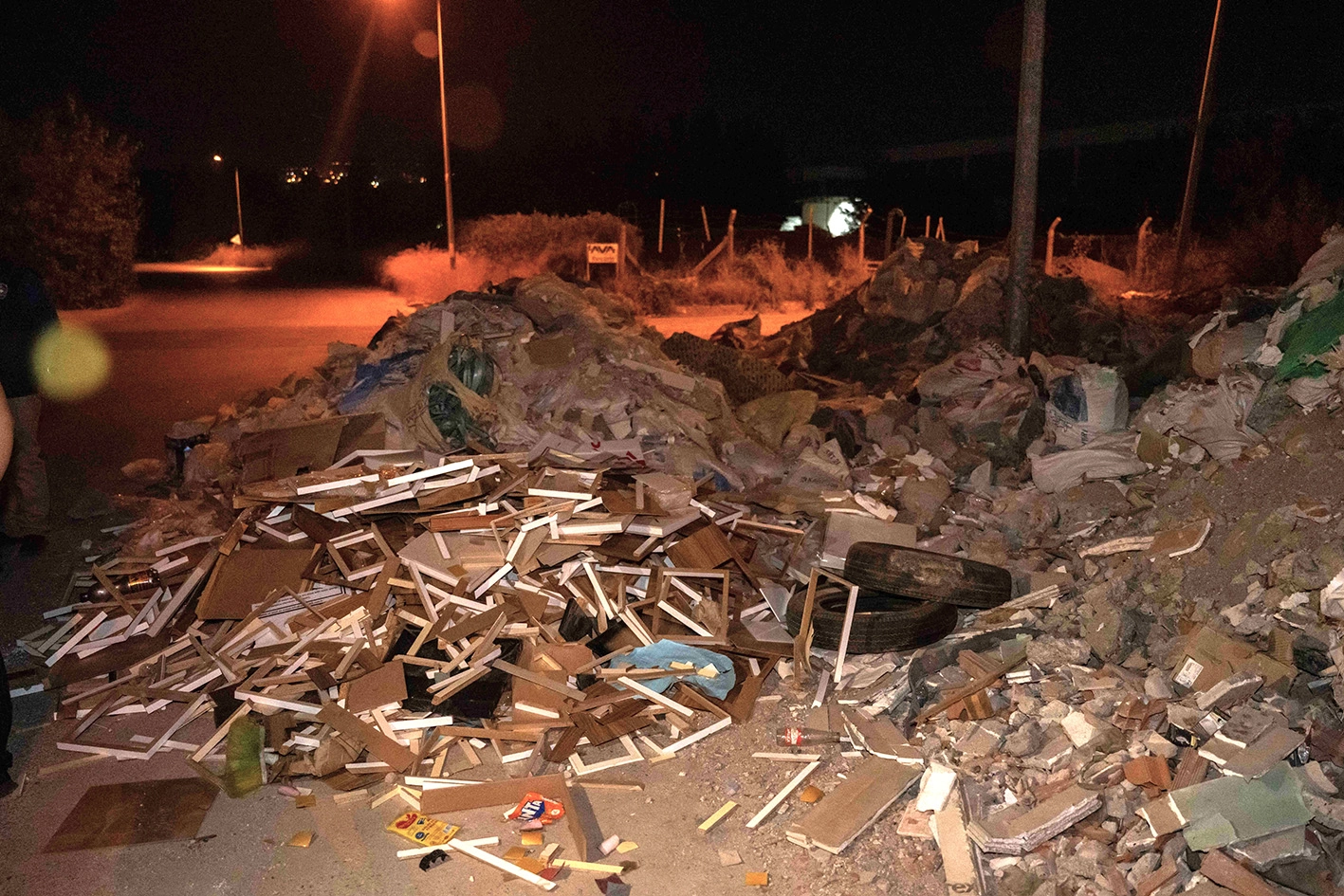 İzmir Bornova'da kaçak moloz seferberliği
