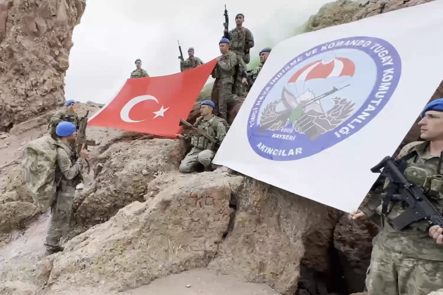 Kahraman komandolar Erciyes'te... Somalili askeri personelle keşif tırmanışı