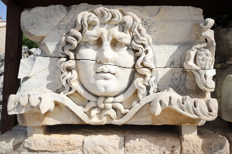 Medusa'nın antik dünyadaki gizemli rolü... Medusa'nın binlerce yıllık koruyucu sırrı