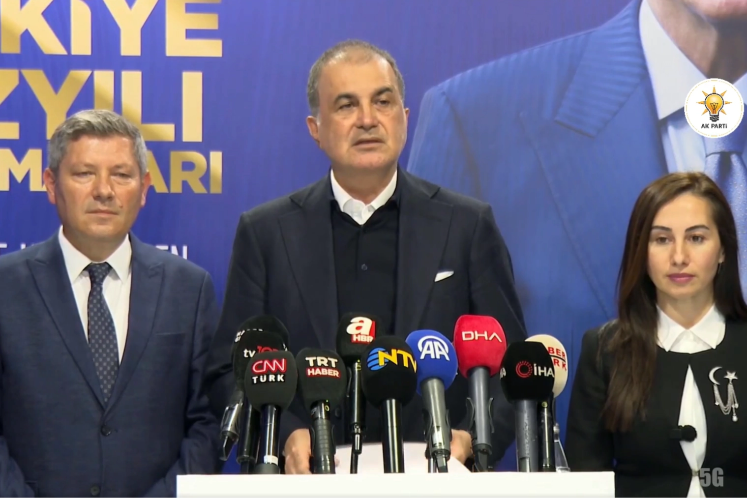 Ömer Çelik! AK Parti'yi millet kurdu, tabelasını biz astık