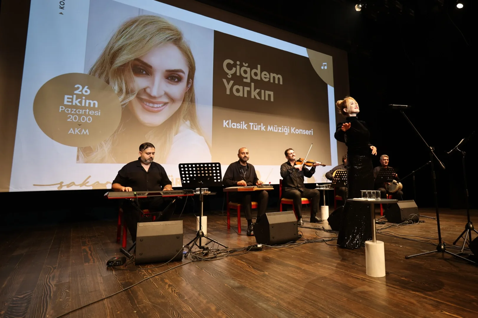 Çiğdem Yarkın'dan Sakarya AKM'de klasik ziyafet