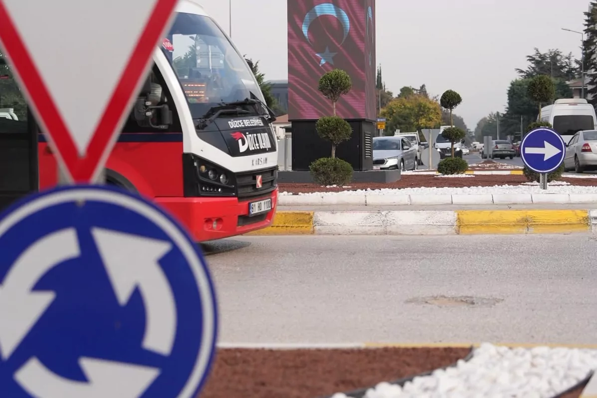 Düzce'de Emniyet ve Otogar Kavşakları tamamlandı
