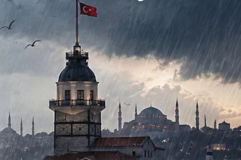 İstanbul'da kuvvetli yağış ve fırtına uyarısı