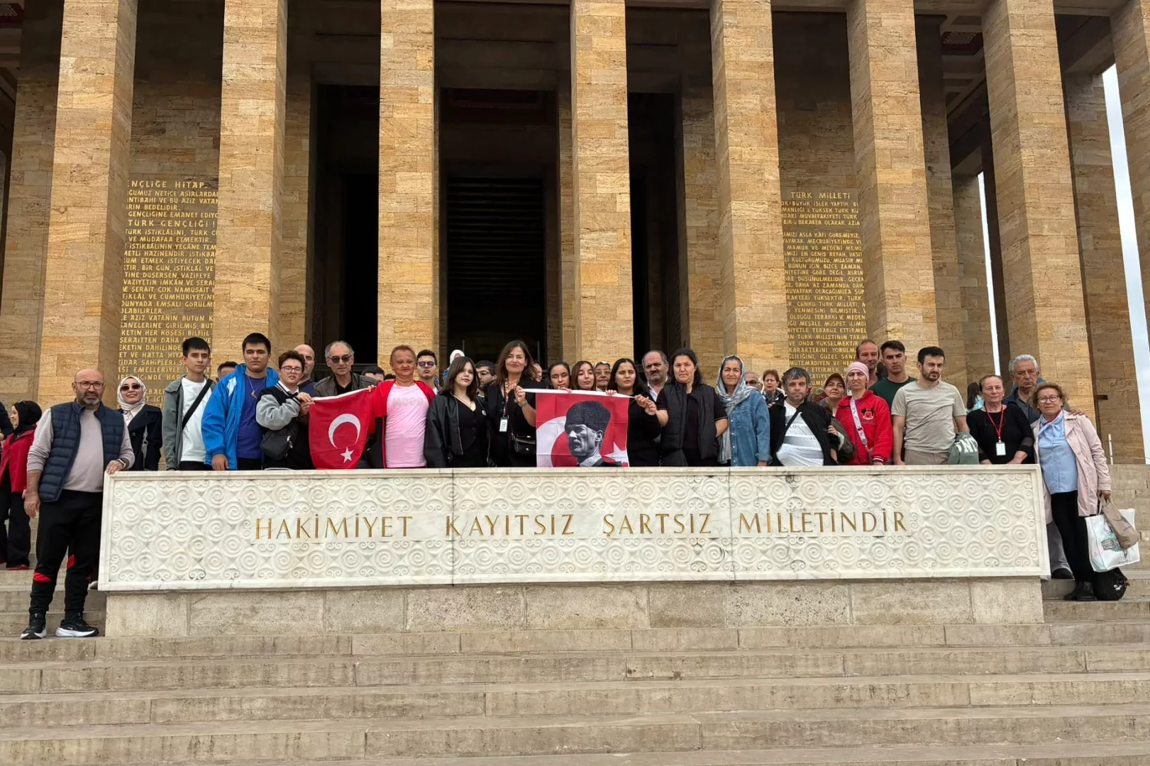 Mudanya ve Nilüfer'den Anıtkabir'e anlamlı ziyaret... Sevgi engel tanımadı